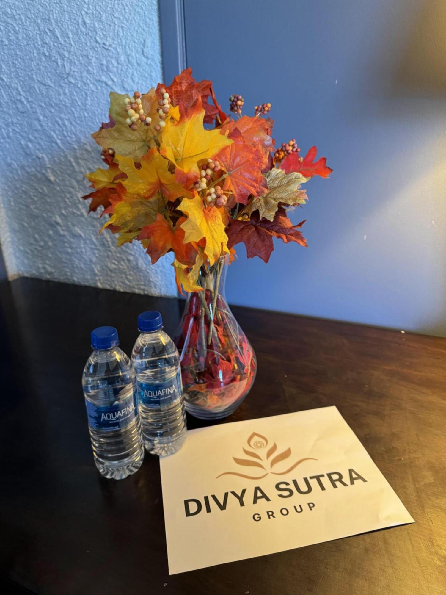 Divya Sutra Plaza And Conference Centre, Vernon, Bc Kültér fotó